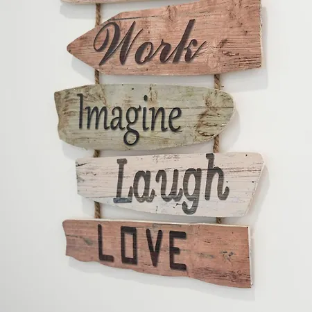 Bright 2bdr Flat In By Lovelystay Apartmán Armação de Pêra