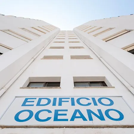 Apartmán Bright 2bdr Flat In By Lovelystay *