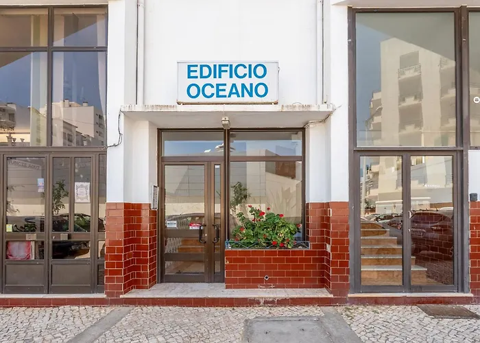 Bright 2bdr Flat In By Lovelystay 아파트 Armação de Pêra